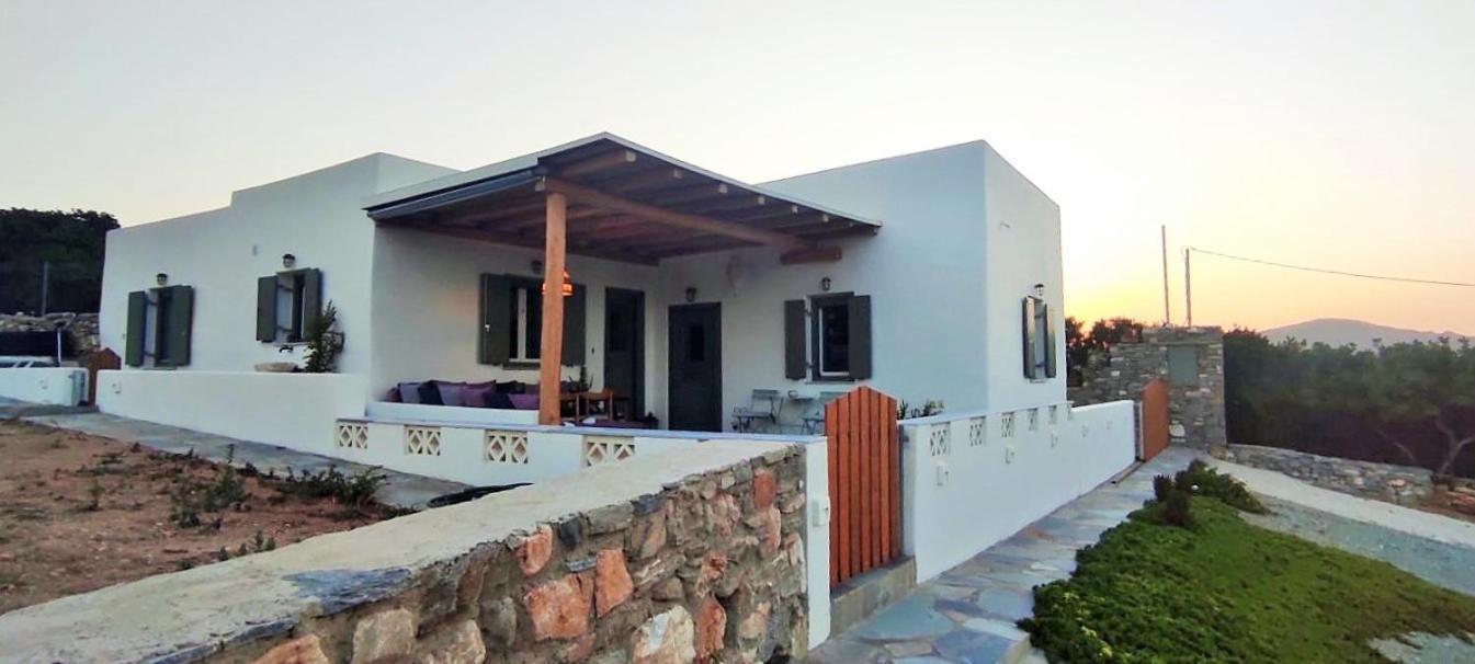 The Old Barn, Naousa Paros Villa Exterior photo