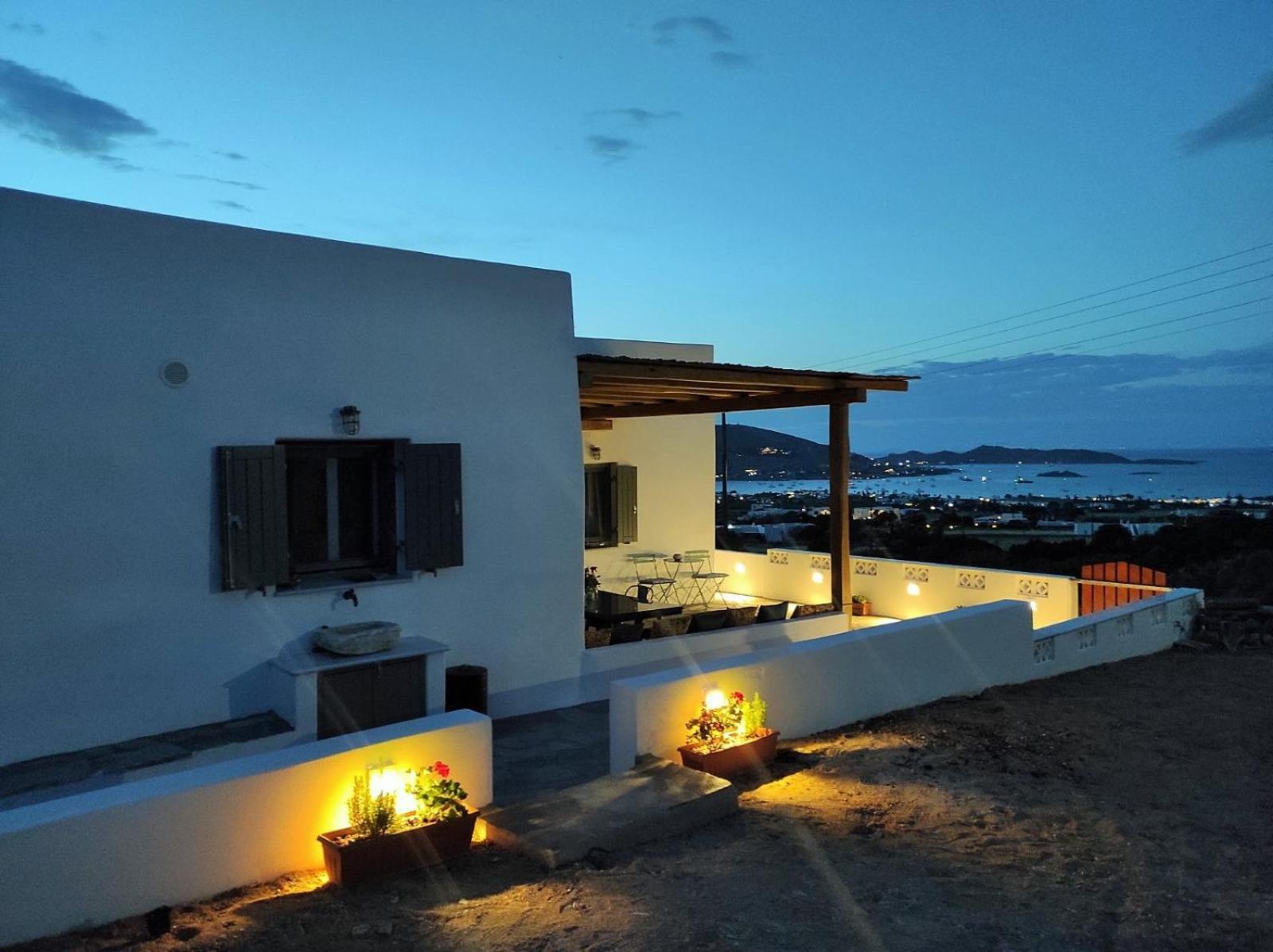 The Old Barn, Naousa Paros Villa Exterior photo